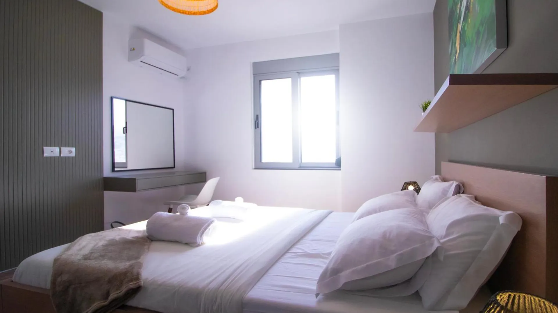 Modern Central Seaview Apartment Saranda Sarande
