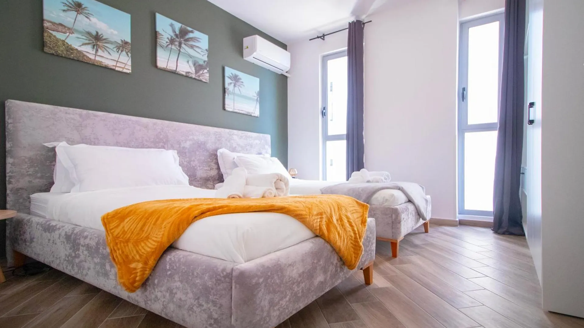 Modern Central Seaview Apartment Saranda