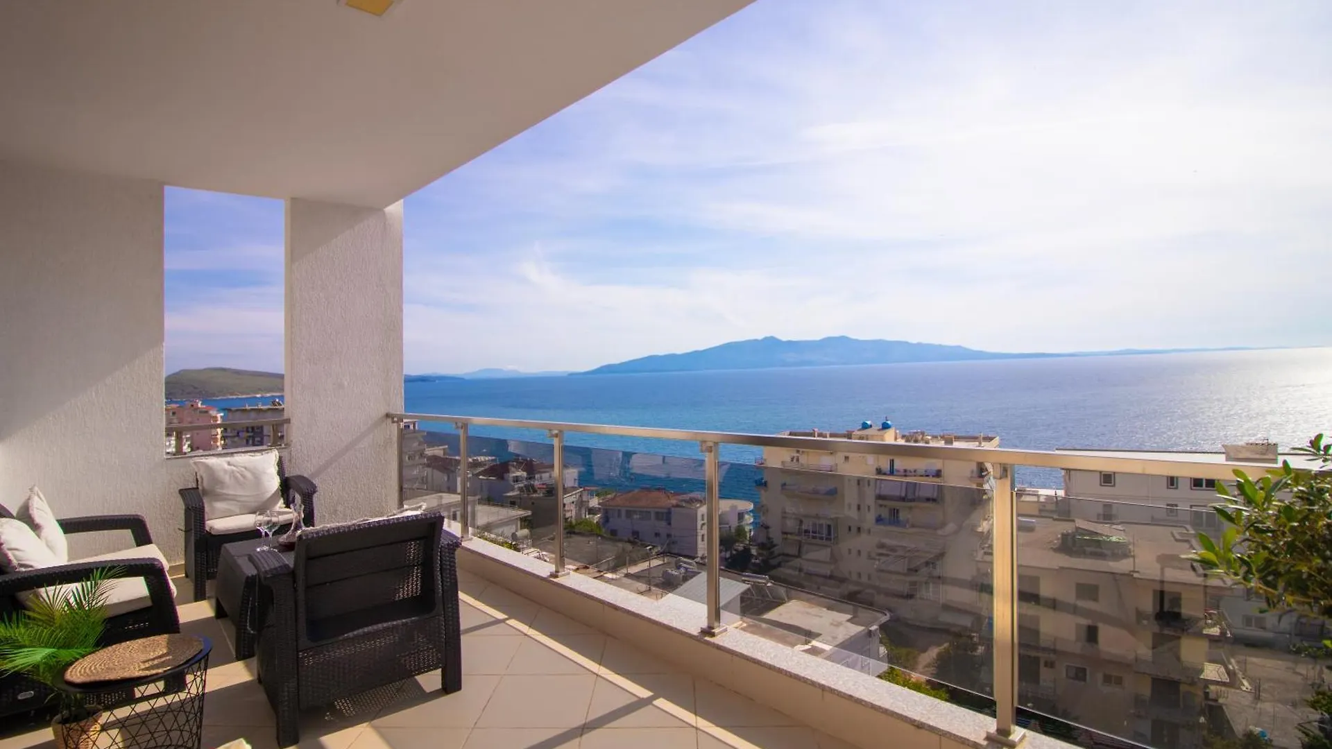 Modern Central Seaview Apartment Saranda
