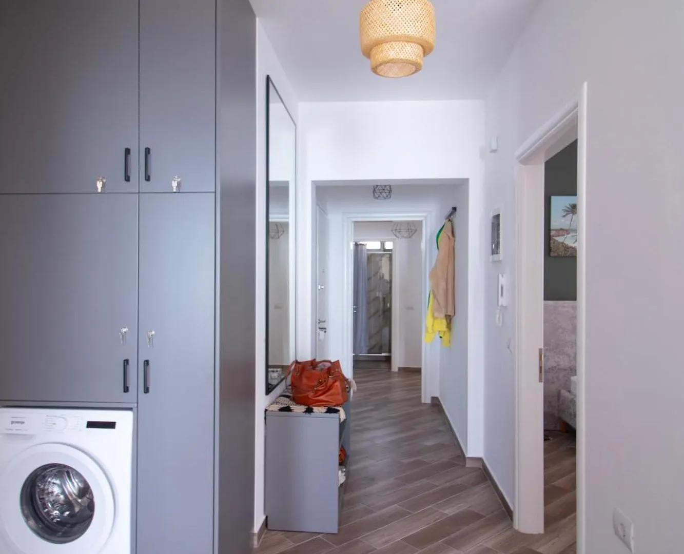 Modern Central Seaview Apartment Saranda Sarandë